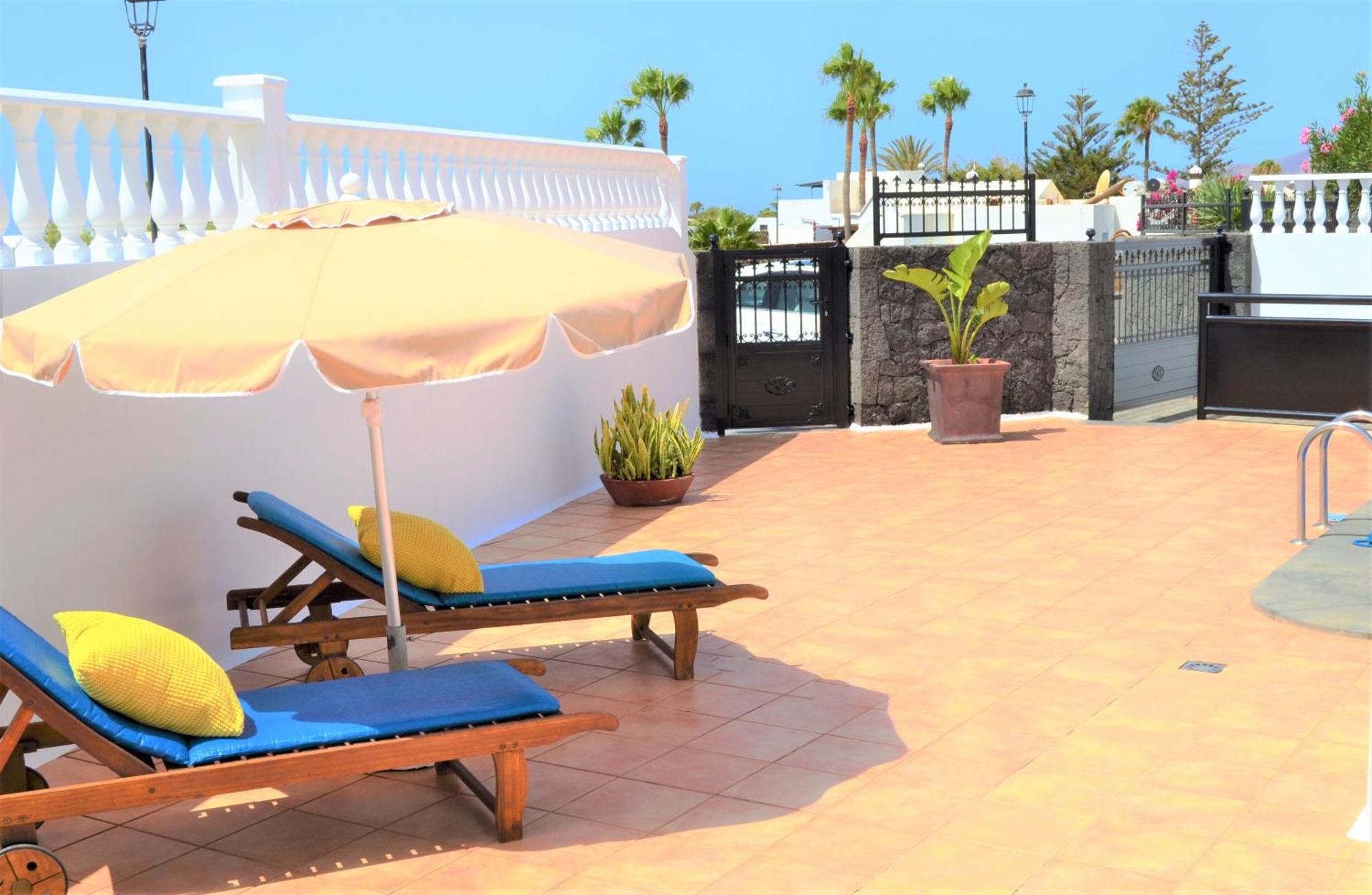 Grand Villa Famara Puerto Del Carmen Puerto del Carmen  Eksteriør billede