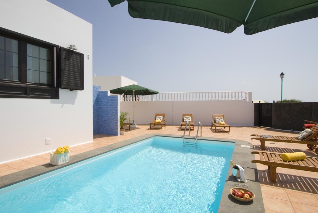 Grand Villa Famara Puerto Del Carmen Puerto del Carmen  Værelse billede